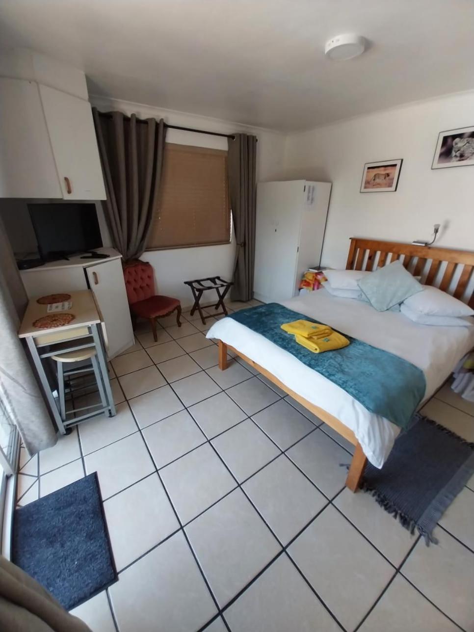 Bed and Breakfast De Helling Self Catering Бракенфелл Экстерьер фото